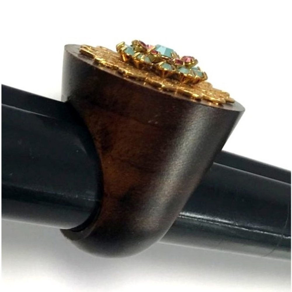 Vintage Chunky Teak Wood and Rhinestone Cocktail Ring Gold Tone Filagree Sz 8.25 - Picture 7 of 8
